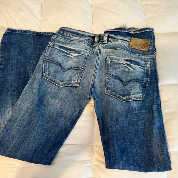 Butterfly Button Jeans Made by Diesel - Picture 2 of 4